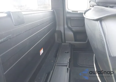 2023 Toyota Tacoma Sr z USA, uszkodzony, nr VIN 3TYRX5GN9PT084963